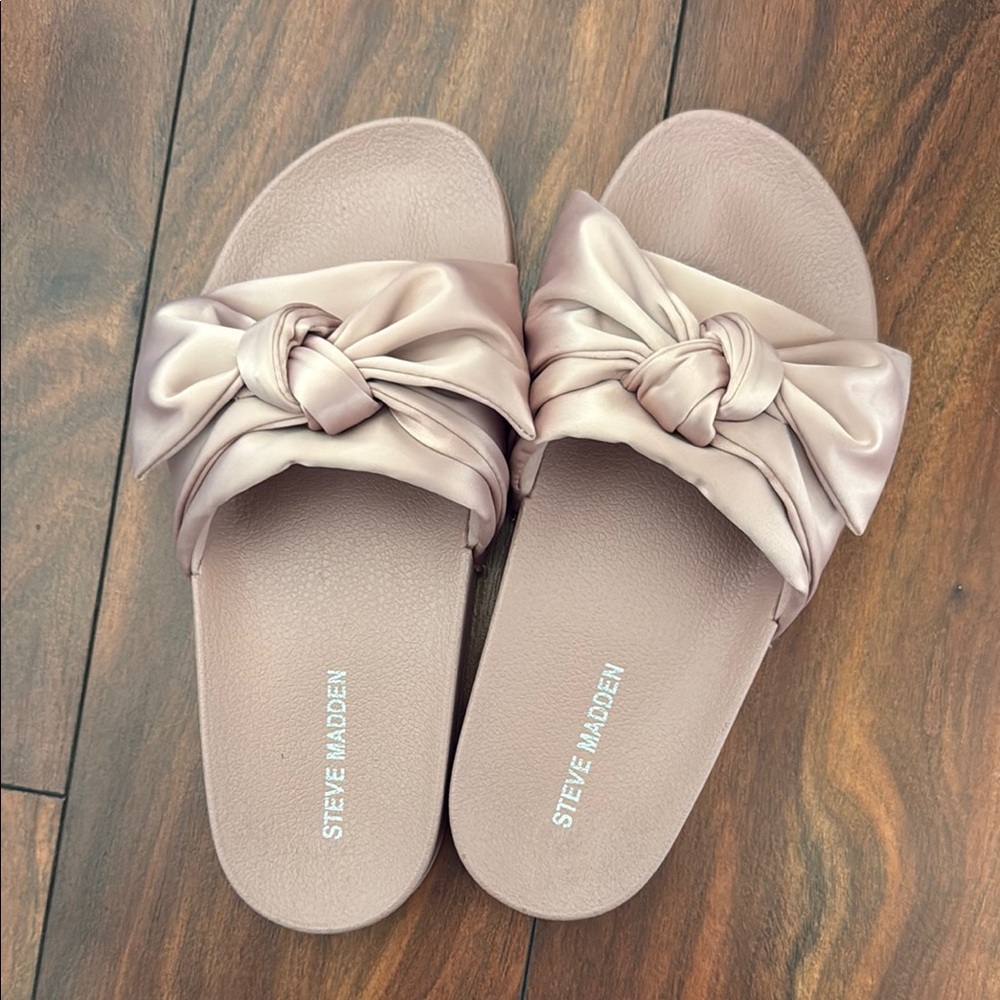 Steve Madden Pink Bow Slide Sandals